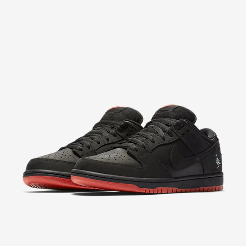 Nike SB Dunk Low Black Pigeon | 883232-008 | Grailify